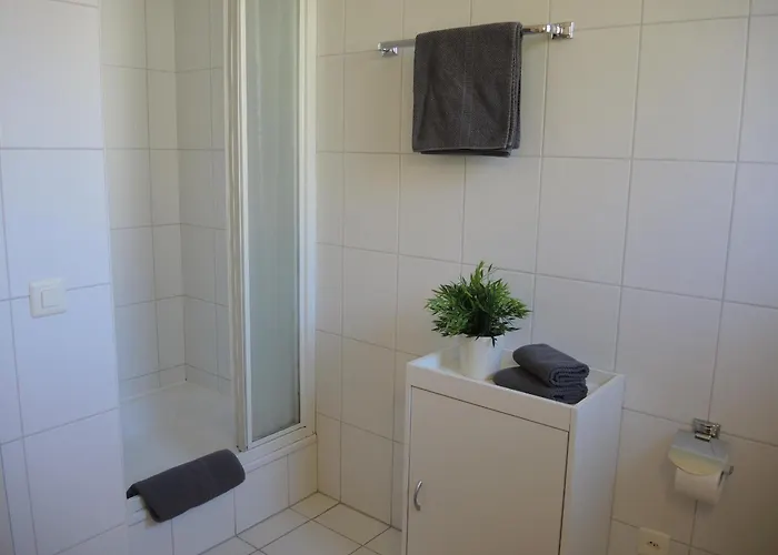 Tista By Fewotessin Ασκόνα